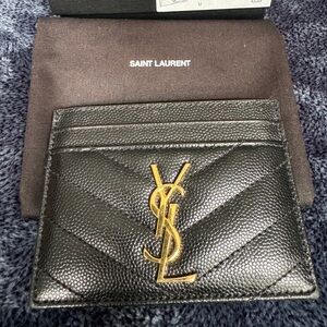 CASSANDRE MATELASSÉ CARD CASE IN GRAIN DE POUDRE LEATHER
